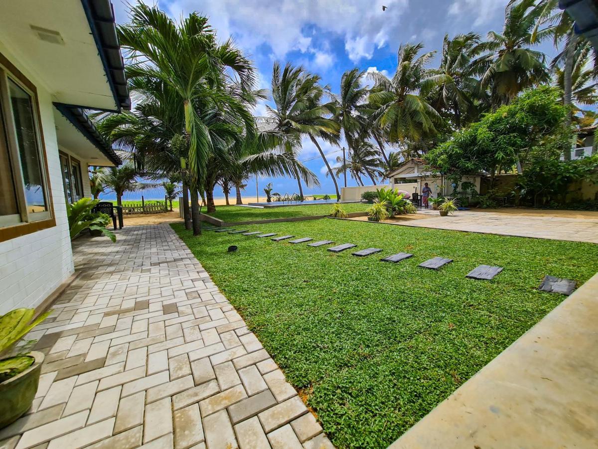Star Beach Guest House Negombo Exteriör bild