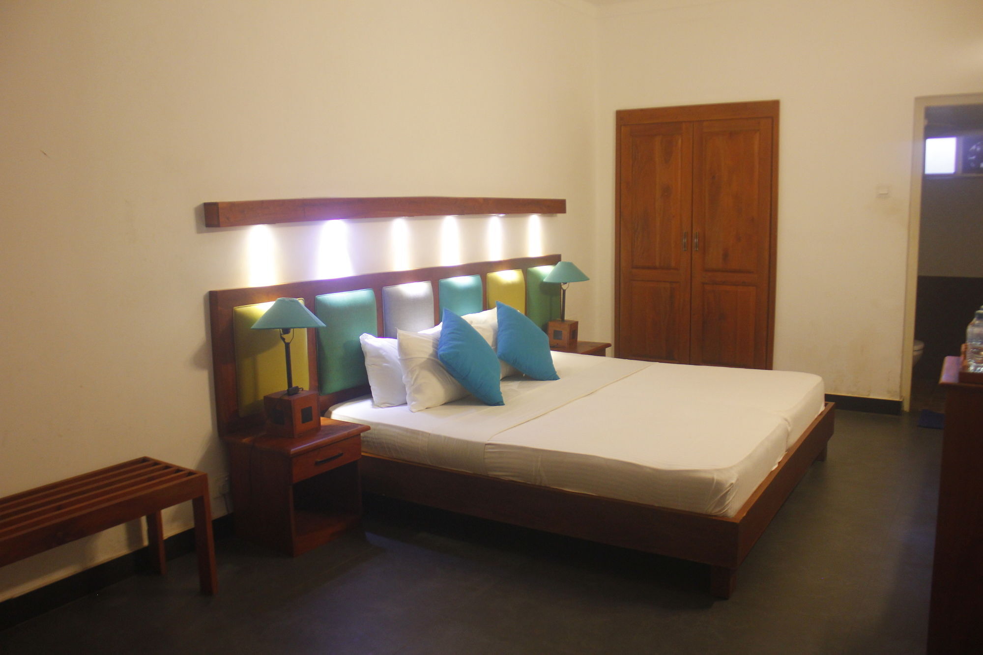 Star Beach Guest House Negombo Exteriör bild