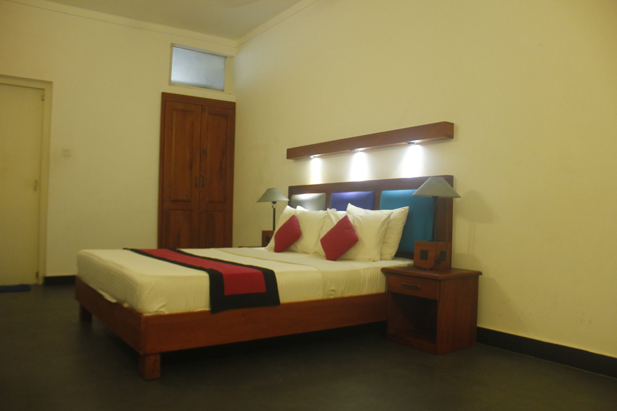 Star Beach Guest House Negombo Exteriör bild
